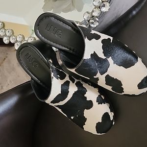 Nwt INC Brown and  cream Clogs.